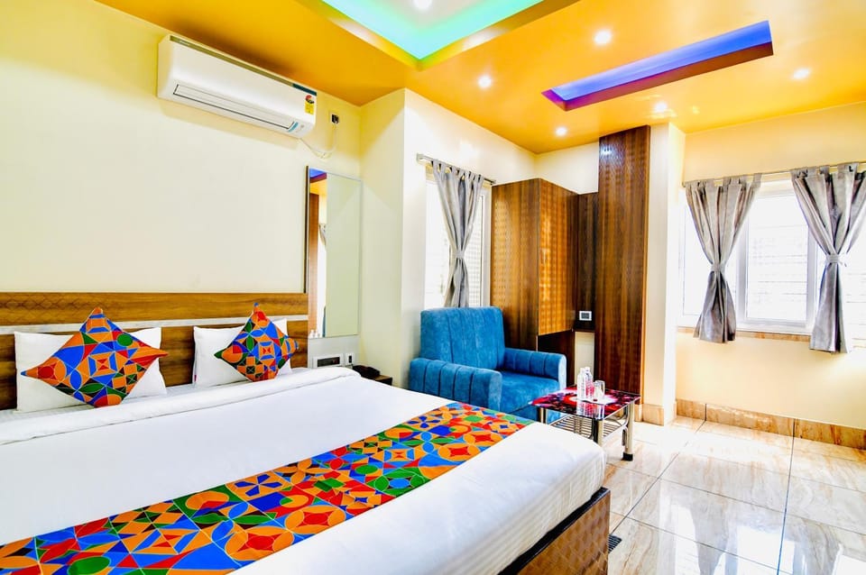Bed, Photo of the whole room, Bedroom, air conditioner