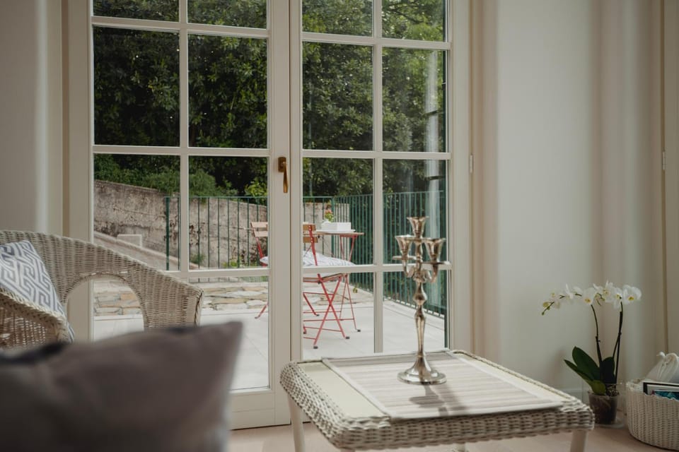 View (from property/room), Balcony/Terrace, Seating area, Dining area