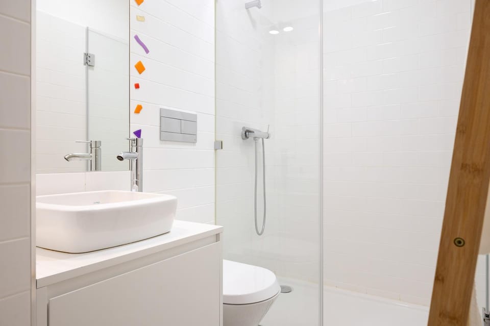 Shower, Toilet, Bathroom