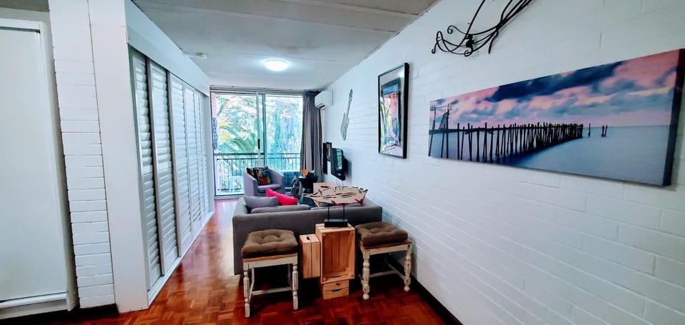 Quaint & Tranquil Subiaco 1 Bedroom Apartment Apartment hotel in Perth