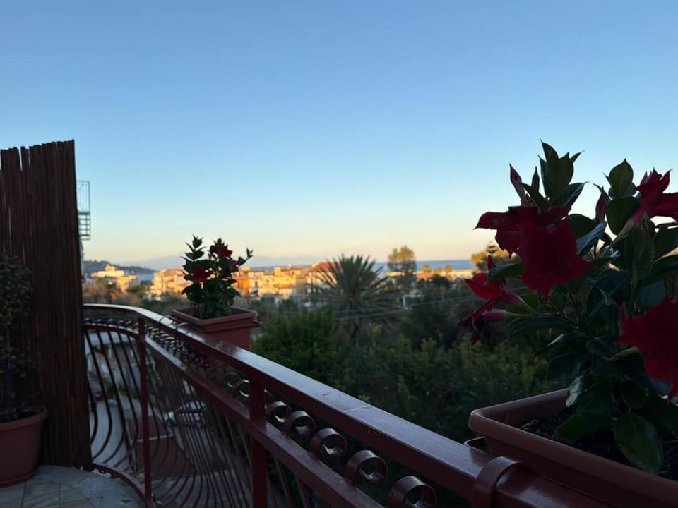 Natural landscape, View (from property/room), Balcony/Terrace, Sea view