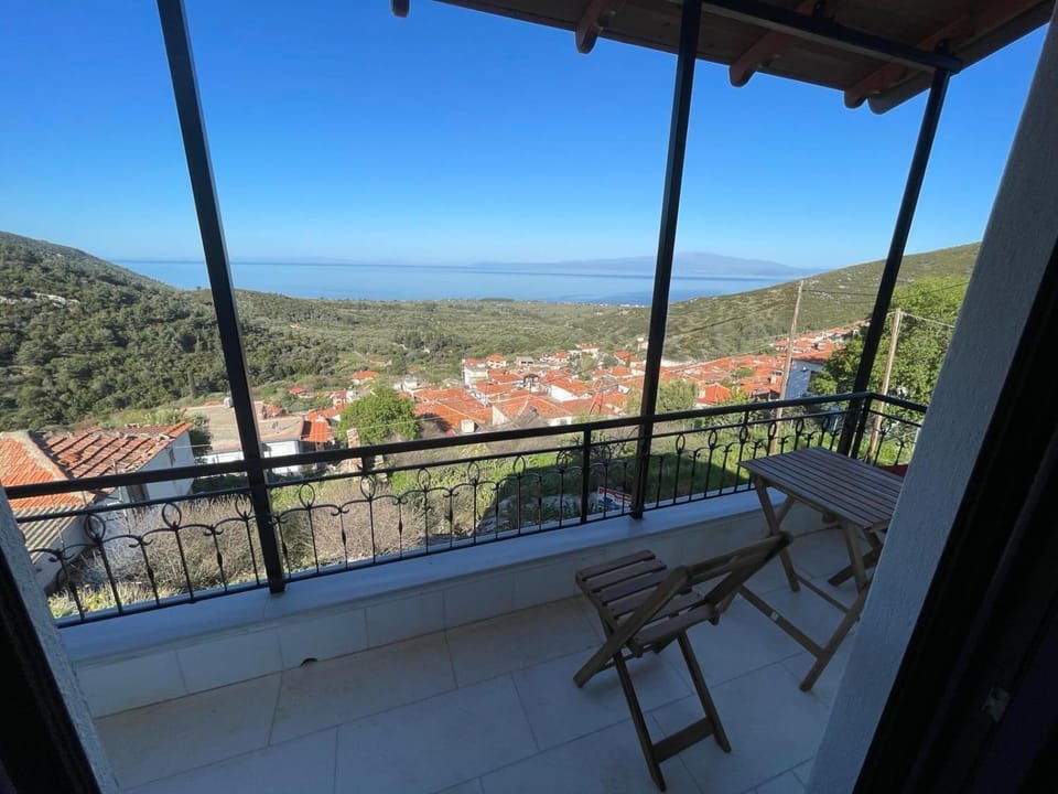 Natural landscape, Balcony/Terrace, Mountain view, Sea view