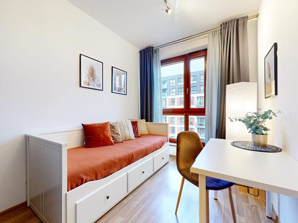 Pineapple Apartment Ochota 3 Rooms, AC, Parking Apartment in Warsaw