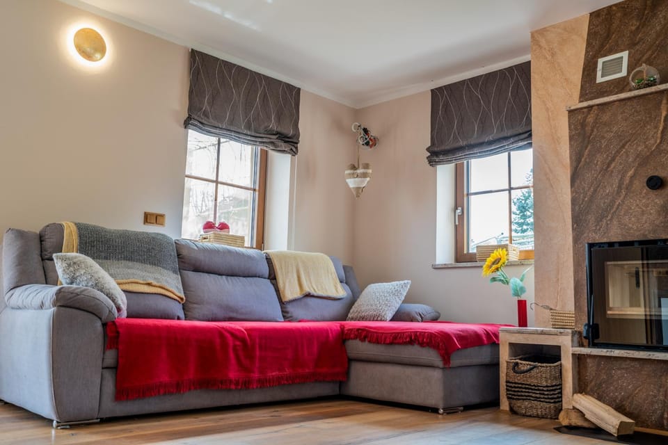 TV and multimedia, Living room, Seating area, fireplace