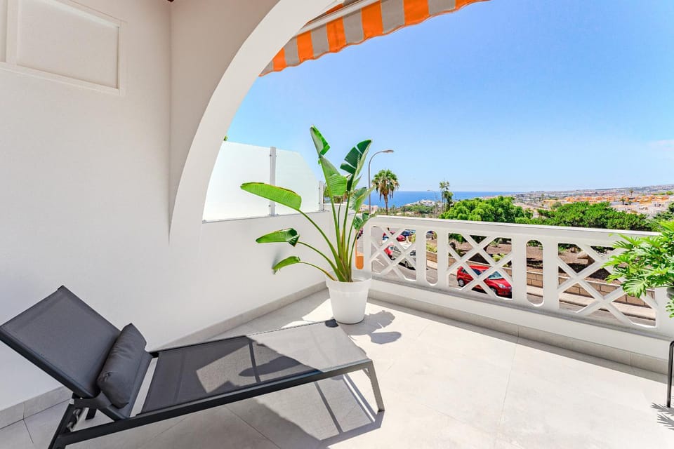Ocean View apartments with a terrace Apartment in Costa Adeje