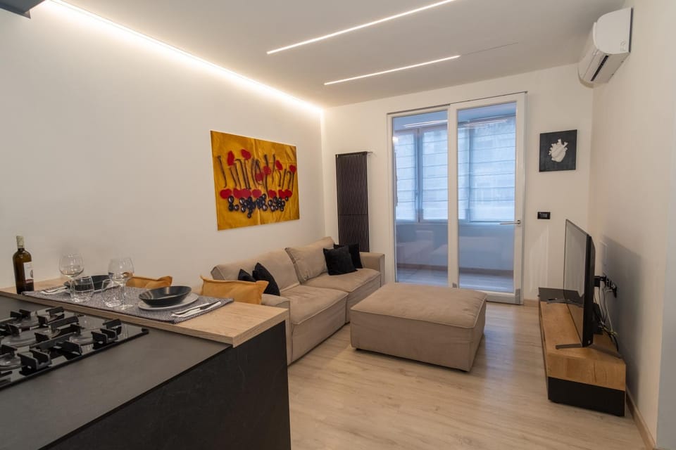 Communal lounge/ TV room, TV and multimedia, Living room
