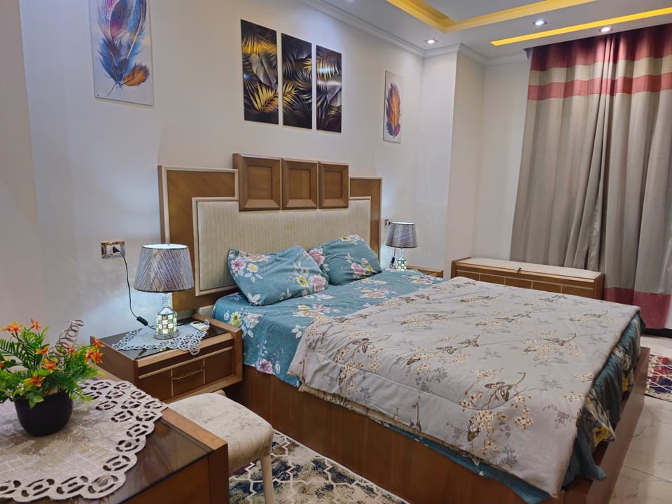 Bed, Photo of the whole room