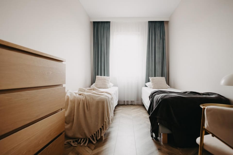 Balcony & Parking, Modern Elegant Apartment! Near Tram Apartment in Wroclaw