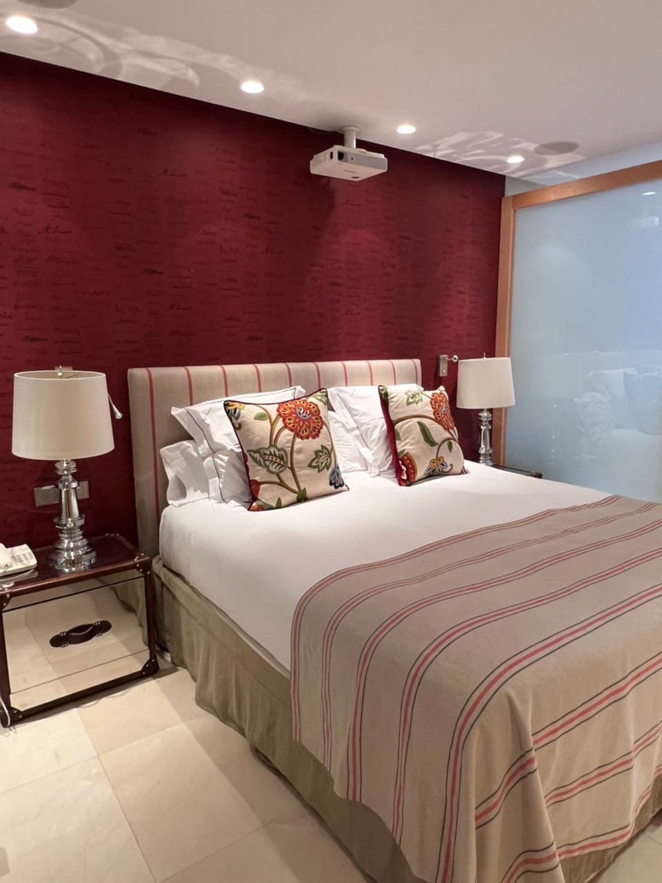 Luxury Suite in Puente-Romano Apartment in Marbella