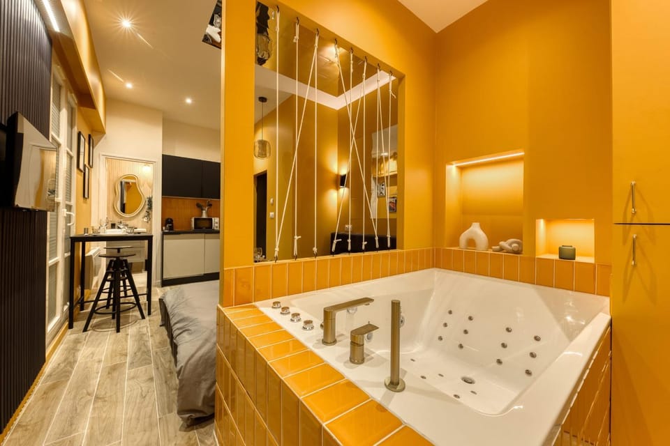 Bathroom, Bath