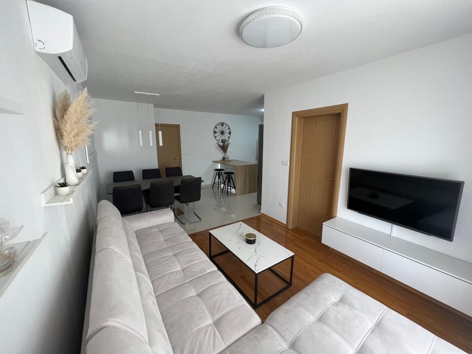 New apartment near Split with garage Apartment in Šibenik-Knin County, Croatia