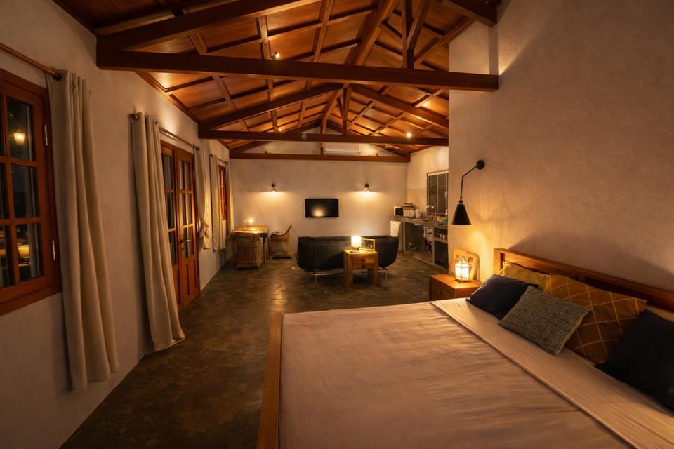 Coconut Lodge Open-Plan Suite with Kitchen, Indoor & Outdoor Showers & Infinity Pool House in Rivière du Rempart District, Mauritius