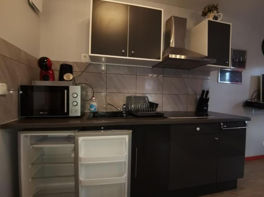 n1 F2 40m2 avec petit jardin Apartment in Normandy