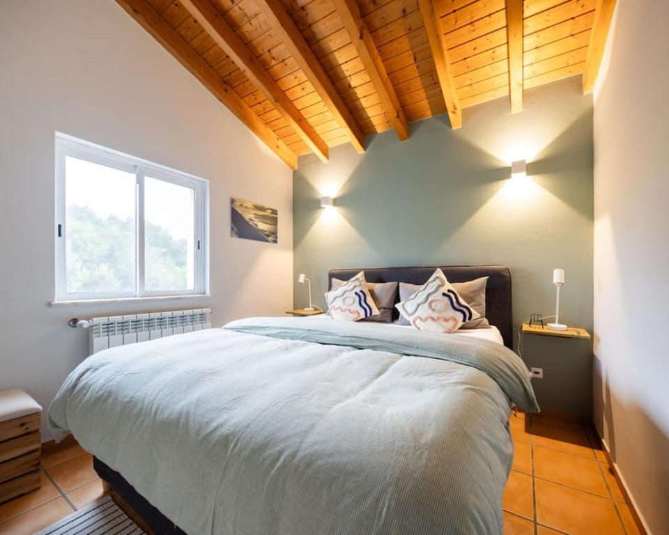 Seashore Escape by Lisbeyond Chalet in Faro District