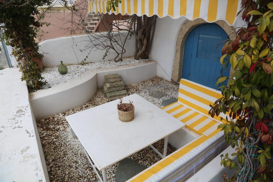 Patio, Seating area