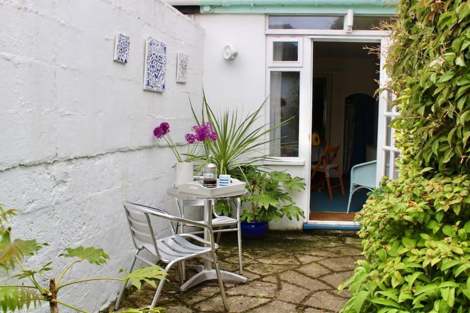 Holiday Cottage with Beach Hut, Lyme Regis, Dorset House in Lyme Regis