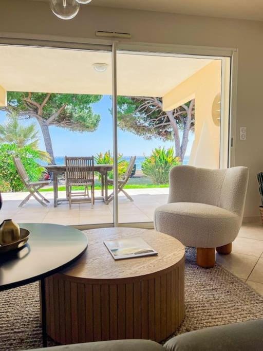 Le St Barth - Clim - Accès mer direct - 2 chbre Parking Apartment in La Ciotat