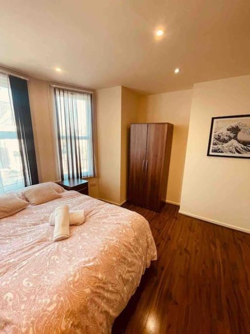 studio 69 Apartment hotel in London