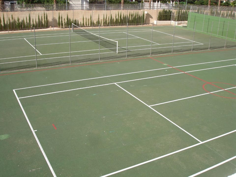 Tennis court