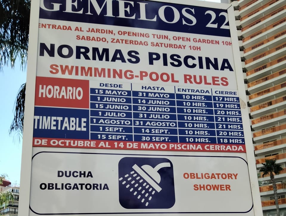 Swimming pool