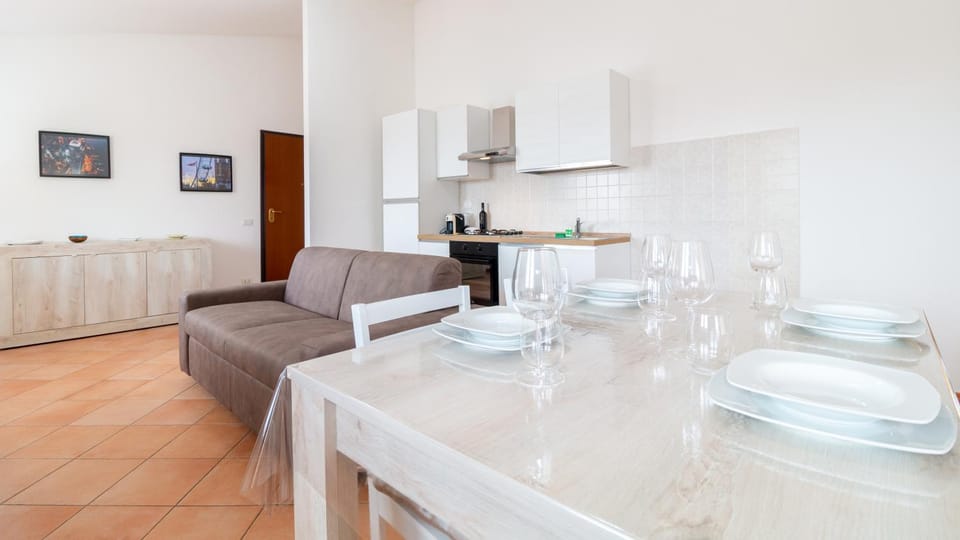 Living room, Dining area