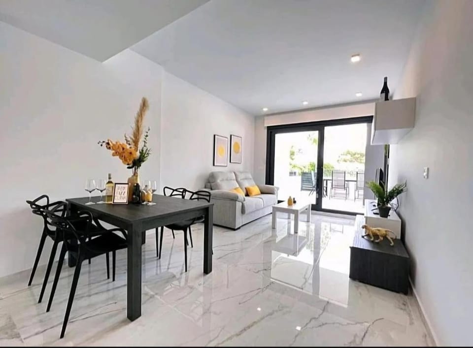 Living room, Seating area, Dining area