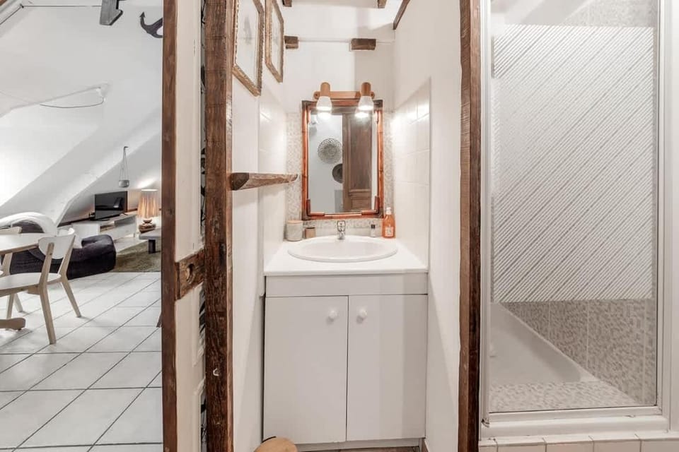 Shower, Bathroom