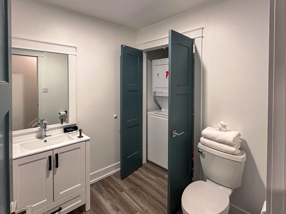 Toilet, towels, laundry, laundry, laundry