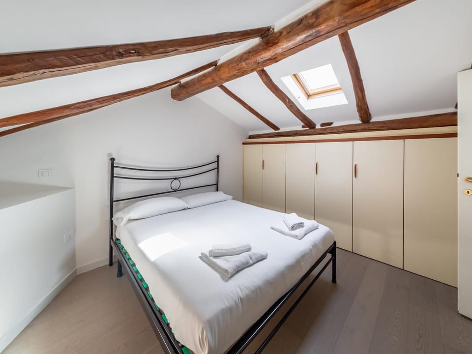 Casa Picta Apartment in Bologna