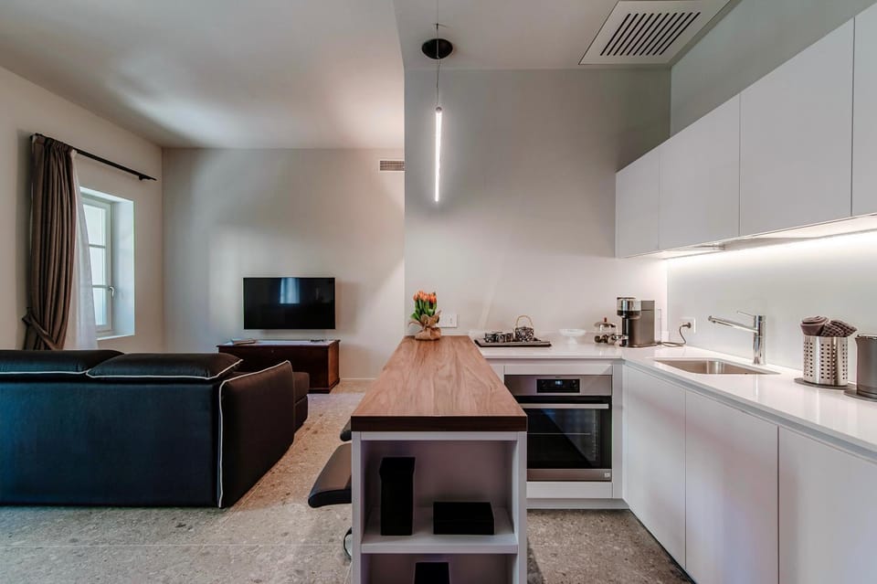 Living room, kitchen