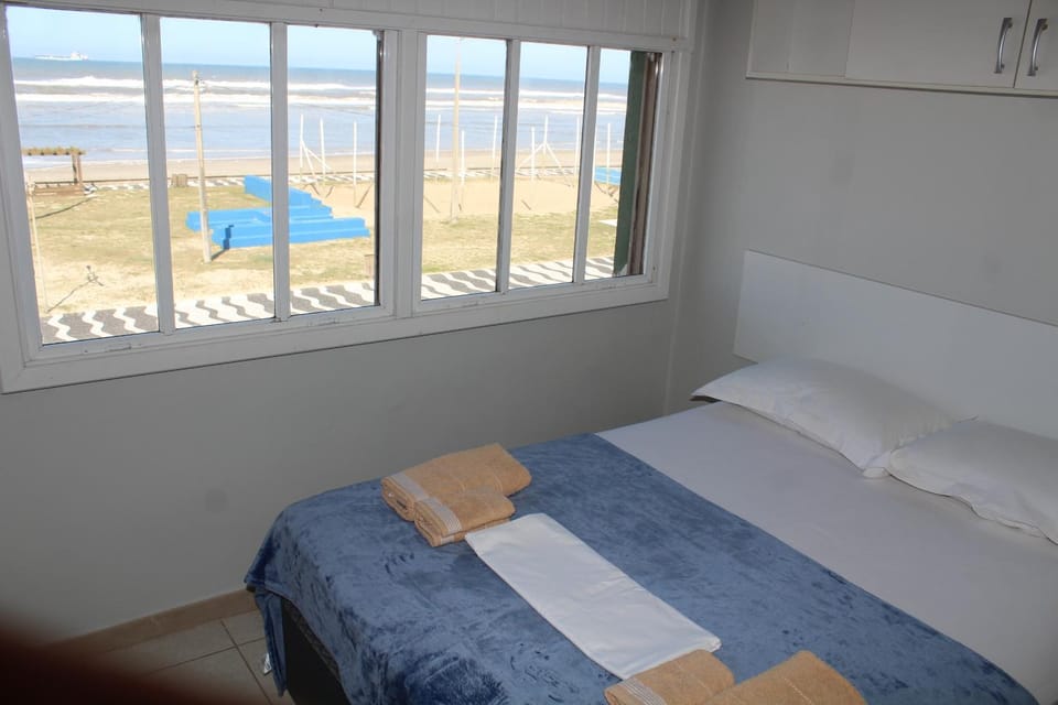 Apartamento Vista para Beira-Mar e Calçadão centro de Tramandaí Apartment in Tramandaí