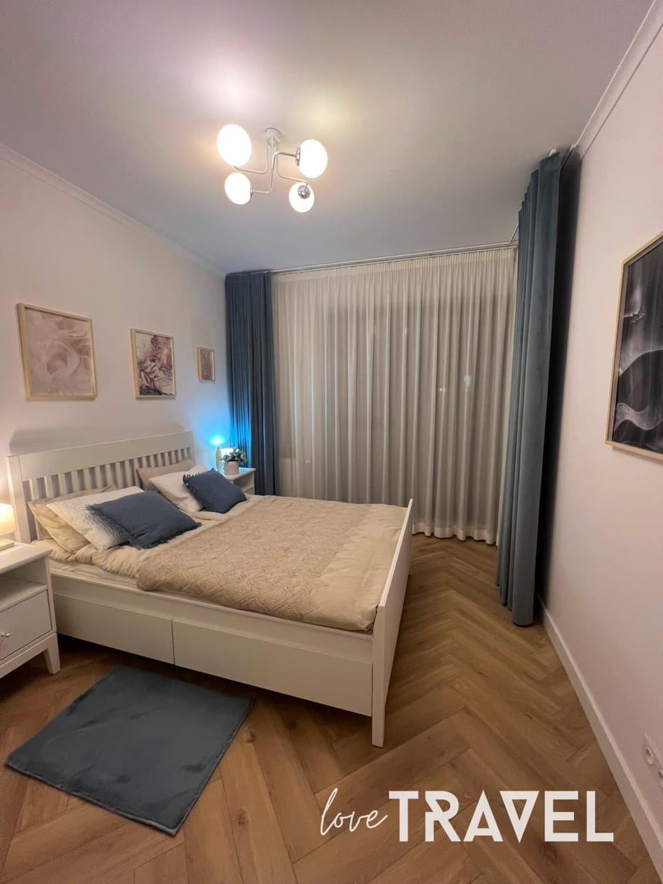 Bed, Photo of the whole room, Bedroom
