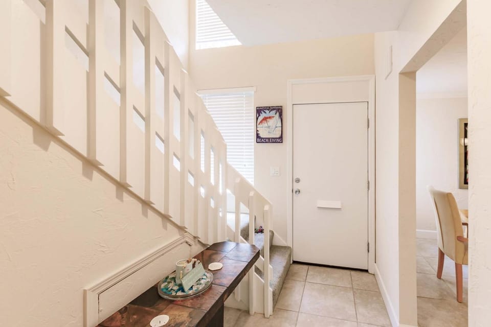 1205 PD Experience Coastal Charm in this Townhome House in Siesta Beach