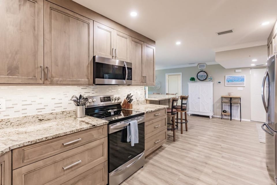 1200-602 - Premium Plus House in Siesta Beach