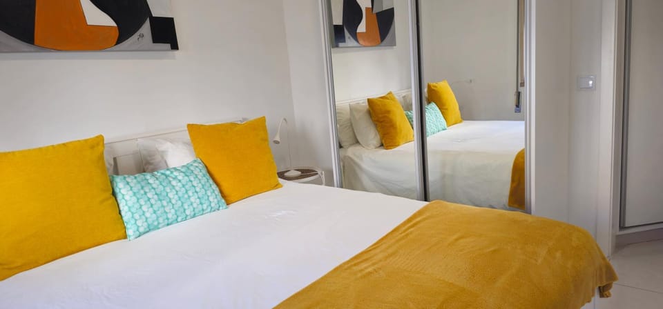 Casa dos Sinos 2Bedroom Beach Apartment with Terrace Apartment in Guia