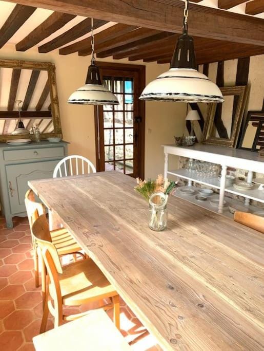 Chaumière normande et sa dépendance, proche Deauville et Honfleur 10-12 pers House in Normandy