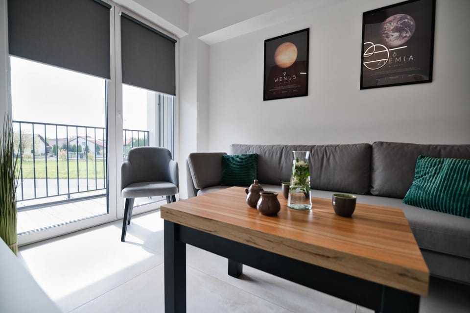Balcony/Terrace, Living room, Seating area, Dining area