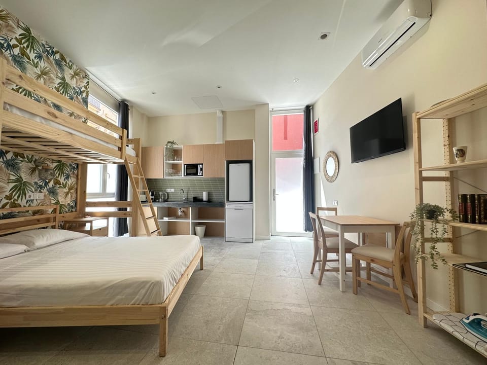 Calma Lofts Apartment in Valencia