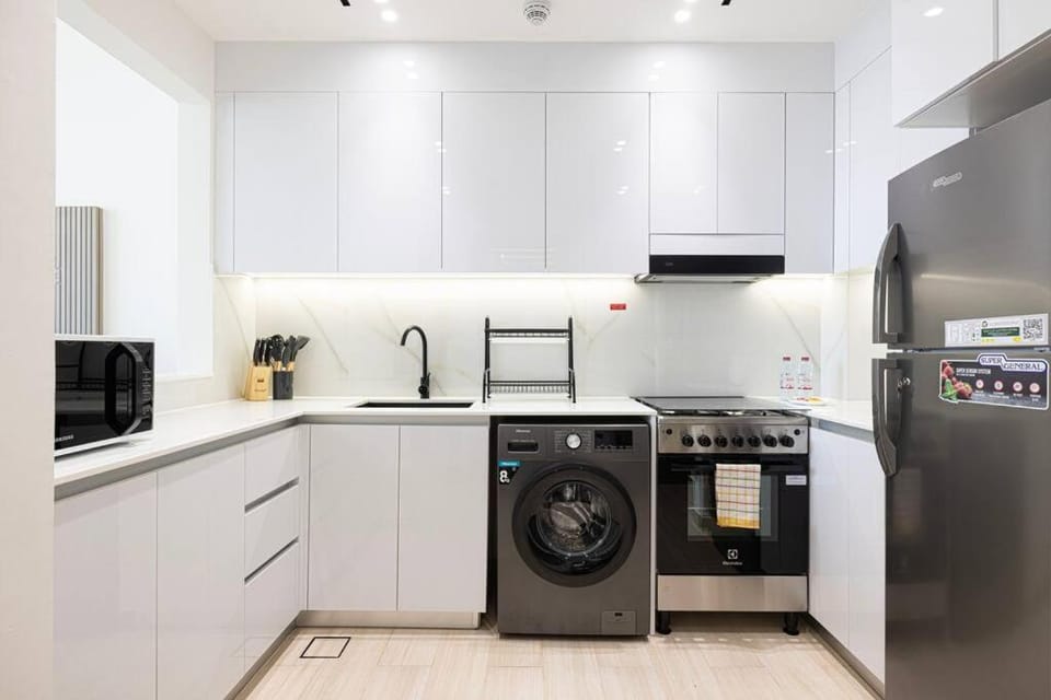 Fully Furnished Luxe 1BR In JVC Apartment in Dubai