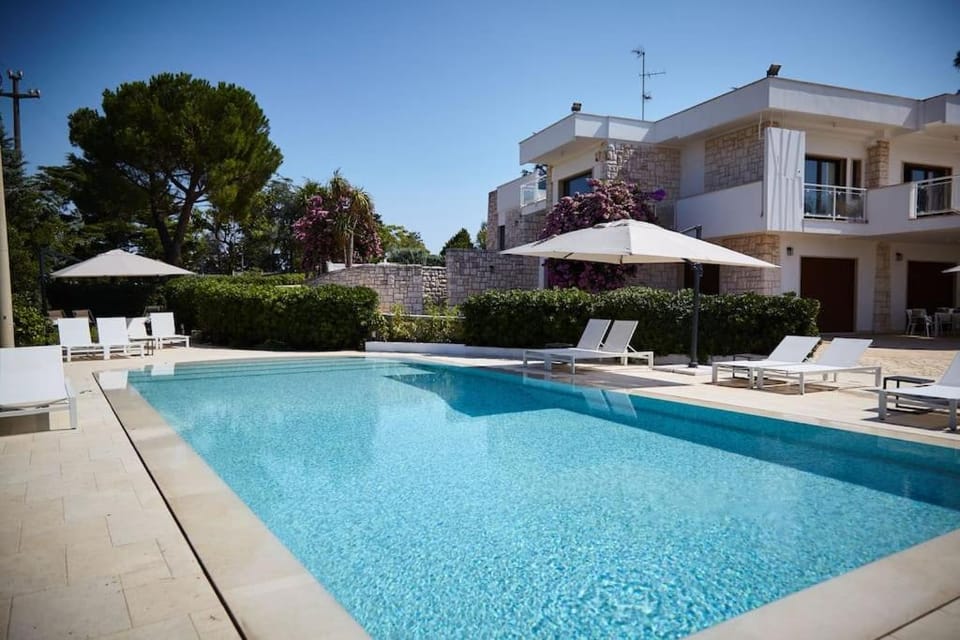 Villa D'Aprile Exclusive Luxury Villa with pool, Jacuzzi, SPA Villa in Apulia