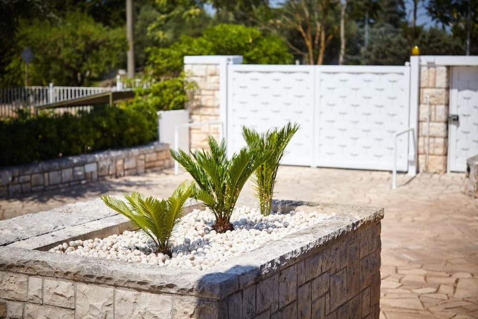 Villa D'Aprile Exclusive Luxury Villa with pool, Jacuzzi, SPA Villa in Apulia