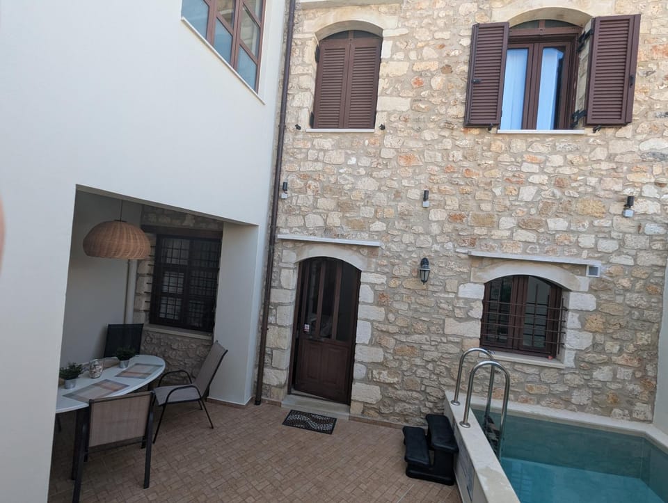 Patio, Swimming pool
