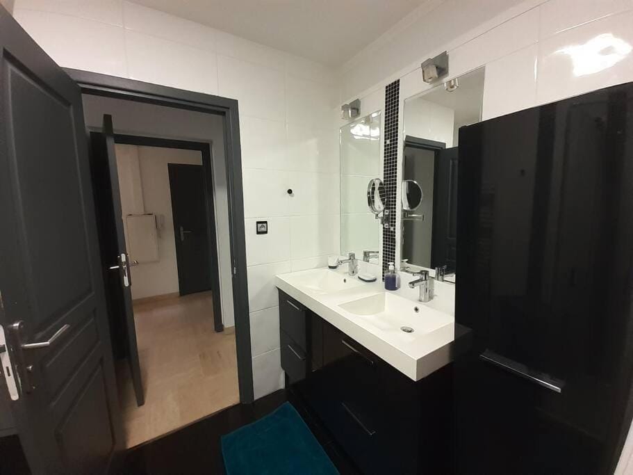 Bel appartement à côté des plages 2 à 5 Personnes Apartment in Antibes