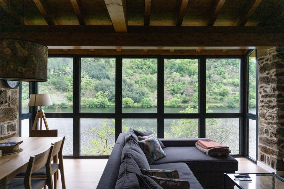 Ribeira Sacra a Orilla Rio Miño Casas do Pincelo Apartment in Galicia