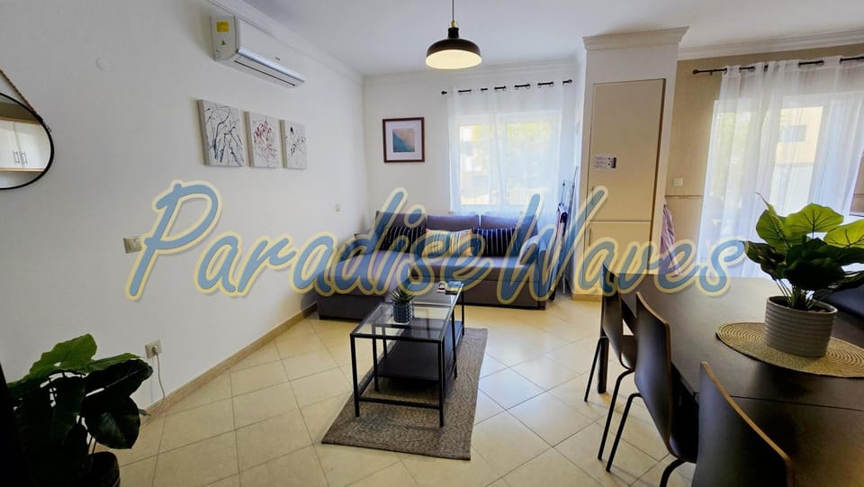 Appartement 2 chambre à 500m de la plage Apartment in Faro District