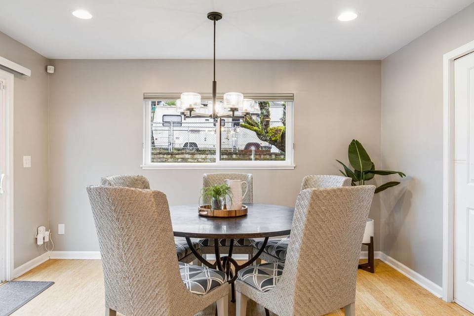 Perch - Beacon Hill Abode House in Columbia City