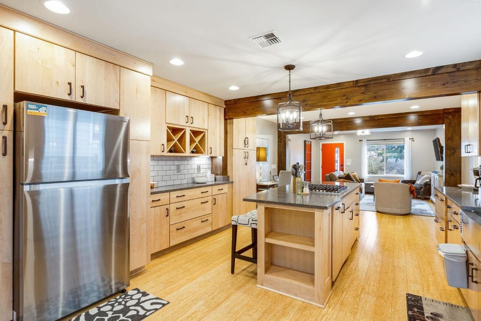 Perch - Beacon Hill Abode House in Columbia City