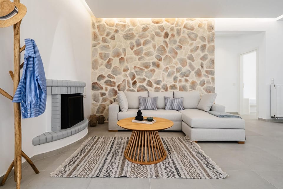 TV and multimedia, Living room, Seating area, flat iron