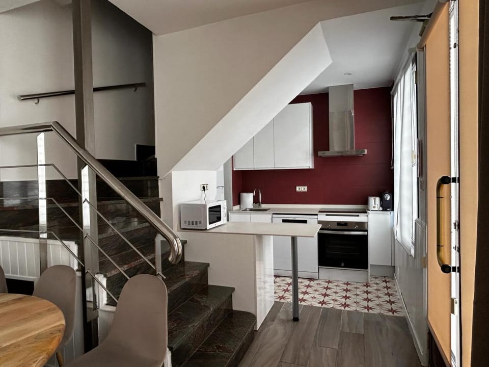 Kitchen or kitchenette, minibar, pet friendly, stove