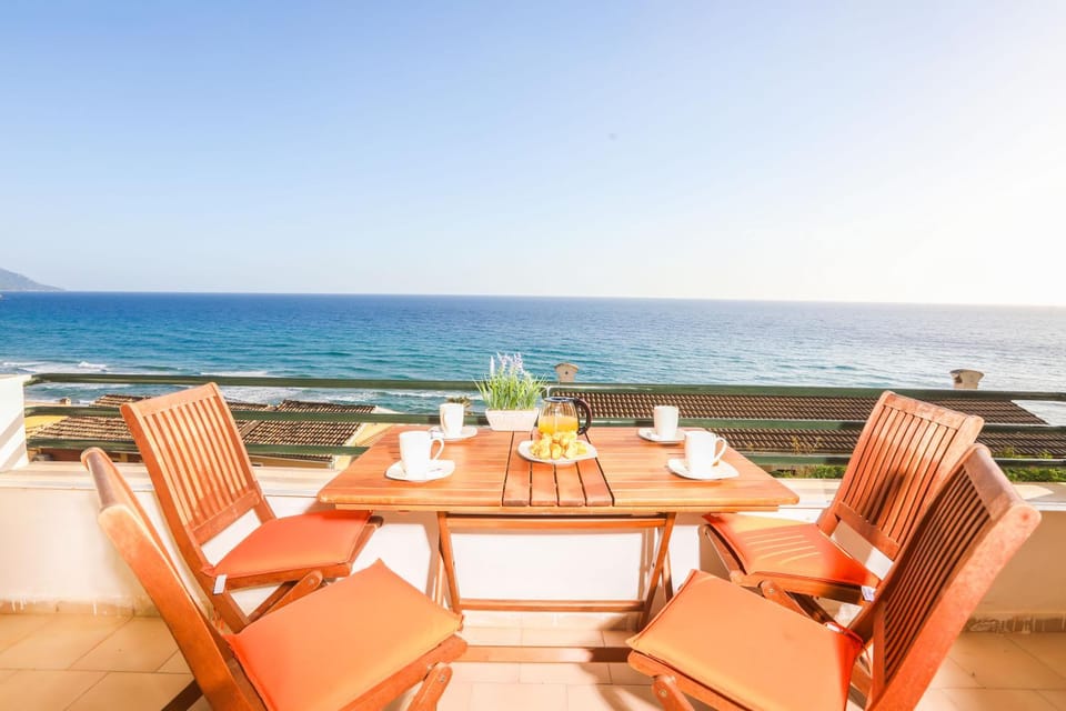 View (from property/room), Balcony/Terrace, Sea view